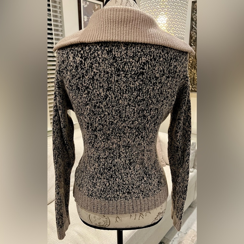 Rachel Zoe Quarter Zip Small Collared Sweater Tan Black - Picture 3 of 13